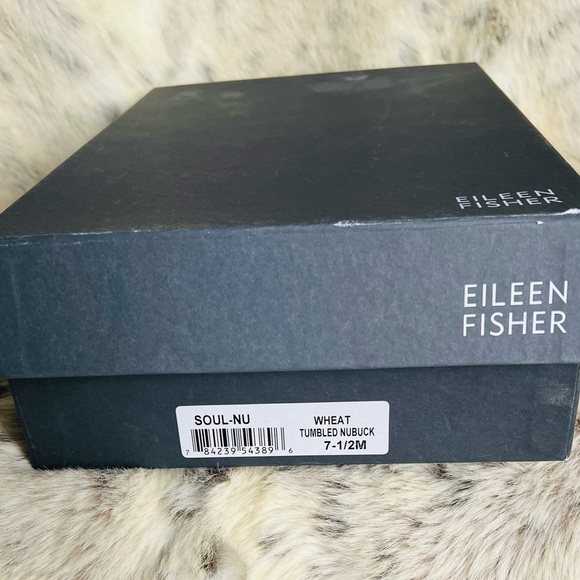 Eileen Fisher Soul-Nu bootie in wheat size 7.5 BRAND NEW - Picture 2 of 7